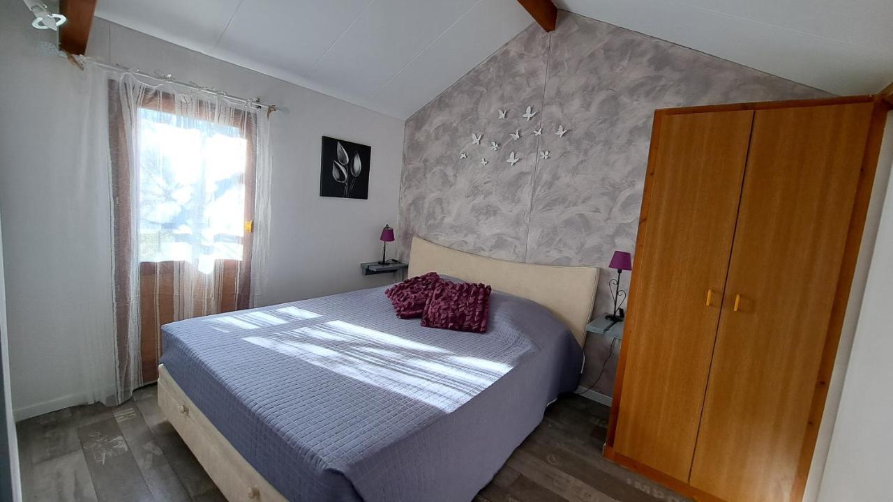 Villa les petits chassezac à Grospierres Extérieur photo