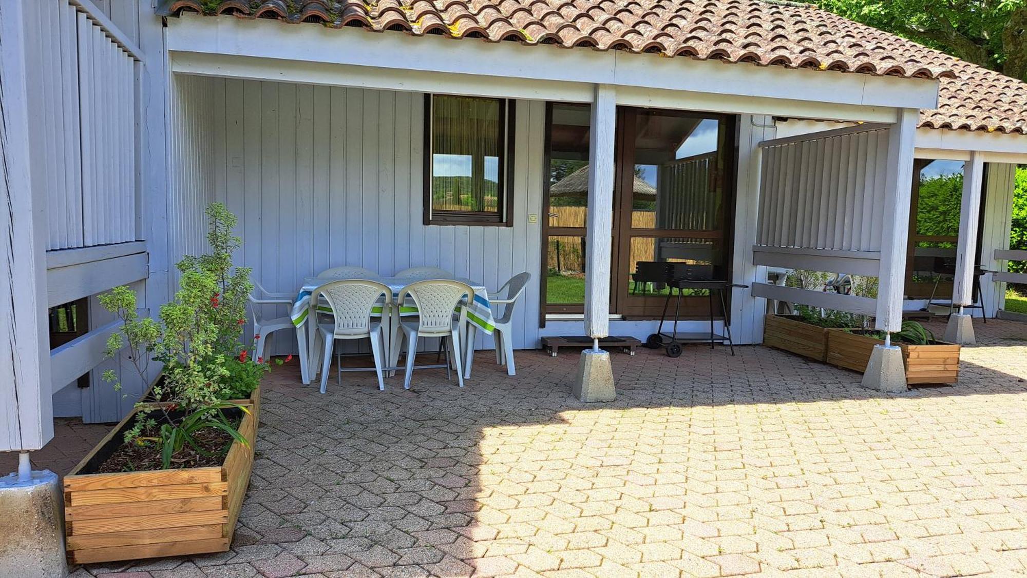 Villa les petits chassezac à Grospierres Extérieur photo